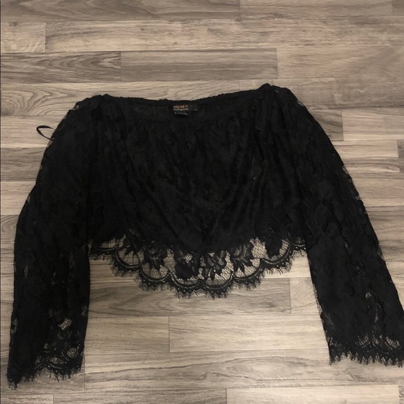 Forever 21 Tops - M Forever 21 Black Lace Flowy Sleeve Tube Crop